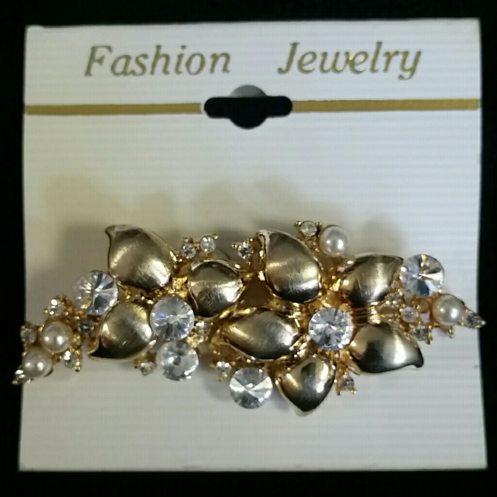 Brooch